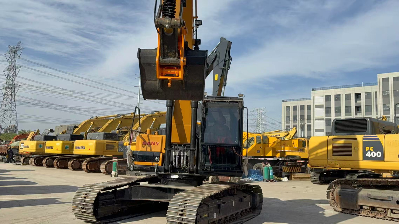 SANY SY215C - Crawler excavator: picture 2 SANY SY215C - Crawler excavator: picture 2