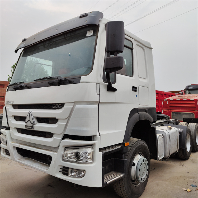HOWO white-6x4 380hp tractor - Tractor unit: picture 2 HOWO white-6x4 380hp tractor - Tractor unit: picture 2