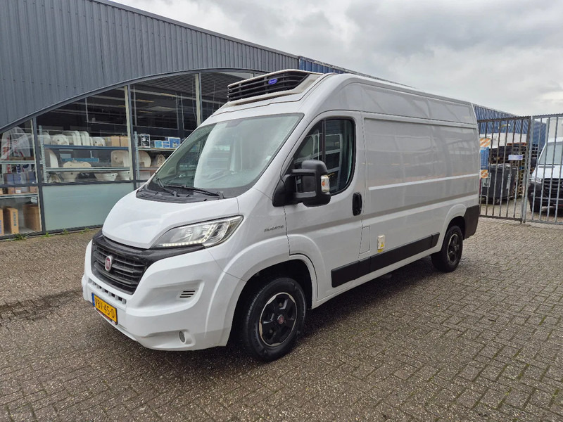 Fiat Ducato 2.3D L2H2 Koelwagen/ Carrier Xarios 300/ Standby 230V - Refrigerated van: picture 4 Fiat Ducato 2.3D L2H2 Koelwagen/ Carrier Xarios 300/ Standby 230V - Refrigerated van: picture 4