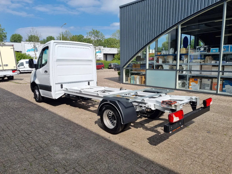 Mercedes-Benz Sprinter 516 CDI Chassis Cabine 4.33 WB GVW 3500 kg Euro 6 - Flatbed van: picture 5 Mercedes-Benz Sprinter 516 CDI Chassis Cabine 4.33 WB GVW 3500 kg Euro 6 - Flatbed van: picture 5