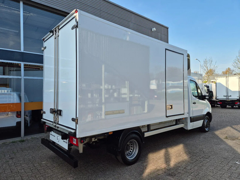 Mercedes-Benz Sprinter 519 CDI/ Kuhlkoffer/ TK V500 MAX MT/ -20+20 - Refrigerated van: picture 3 Mercedes-Benz Sprinter 519 CDI/ Kuhlkoffer/ TK V500 MAX MT/ -20+20 - Refrigerated van: picture 3