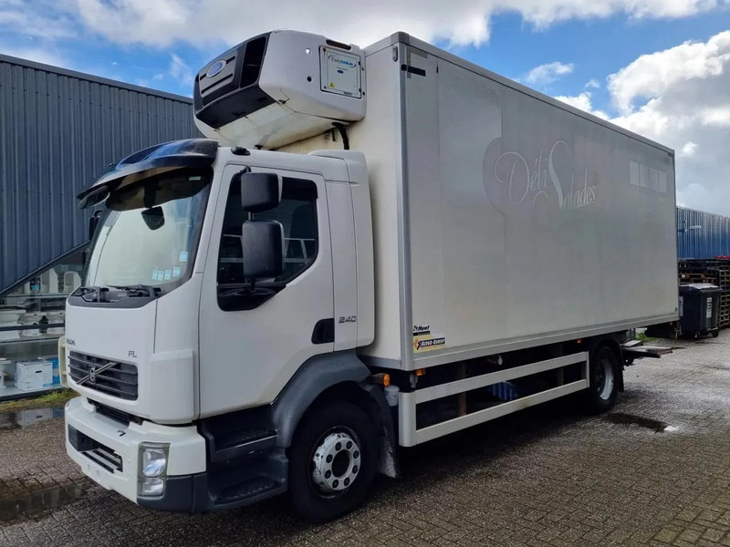 Volvo FL 12.220 Kuhlkoffer/ Carrier Supra 850 MULTITEMP -30+30/ LBW - Refrigerator truck: picture 4 Volvo FL 12.220 Kuhlkoffer/ Carrier Supra 850 MULTITEMP -30+30/ LBW - Refrigerator truck: picture 4