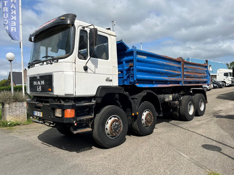 MAN 35.372 35 302 8X6 KIPPER MANUAL ZF GEARBOX FULL STEEL SPRING - Tipper: picture 1 MAN 35.372 35 302 8X6 KIPPER MANUAL ZF GEARBOX FULL STEEL SPRING - Tipper: picture 1
