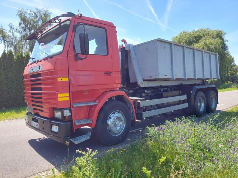 Scania 112 with 113 Engine - Hook lift truck: picture 2 Scania 112 with 113 Engine - Hook lift truck: picture 2