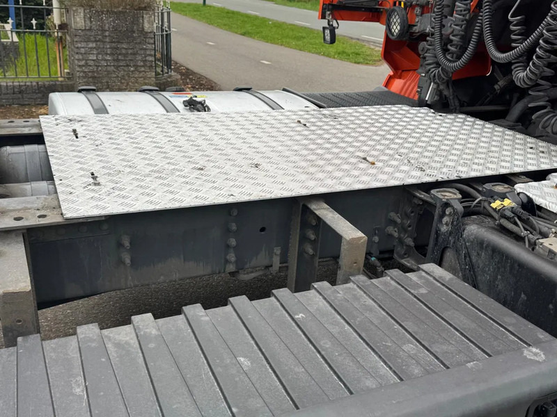 Scania P360 CLEAN HOLLAND TRUCKHEAD - Tractor unit: picture 4 Scania P360 CLEAN HOLLAND TRUCKHEAD - Tractor unit: picture 4