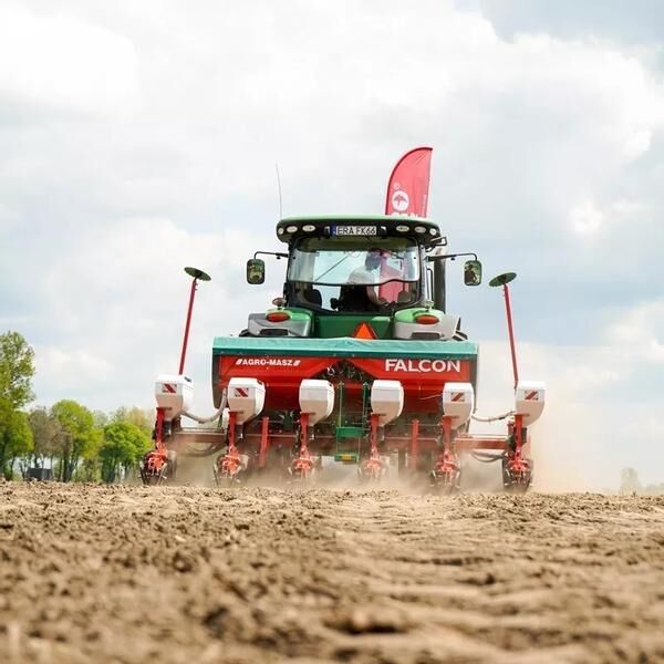 AGRO-MASZ FALCON - SIEWNIK PUNKTOWY - Precision sowing machine: picture 5 AGRO-MASZ FALCON - SIEWNIK PUNKTOWY - Precision sowing machine: picture 5