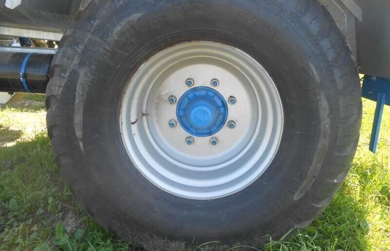 MEPROZET Güllefässer/ Slurry tank/ Beczkowóz T-528/5 (PN60/3) - Slurry tanker: picture 5 MEPROZET Güllefässer/ Slurry tank/ Beczkowóz T-528/5 (PN60/3) - Slurry tanker: picture 5