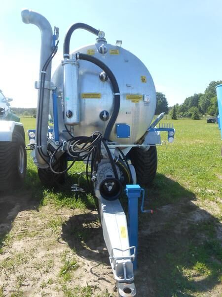 MEPROZET Güllefässer/ Slurry tank/ Beczkowóz T-528/5 (PN60/3) - Slurry tanker: picture 2 MEPROZET Güllefässer/ Slurry tank/ Beczkowóz T-528/5 (PN60/3) - Slurry tanker: picture 2