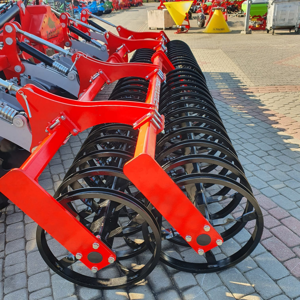 Zabiel Brona Hydrauliczna BTH 500 - Disc harrow: picture 5 Zabiel Brona Hydrauliczna BTH 500 - Disc harrow: picture 5