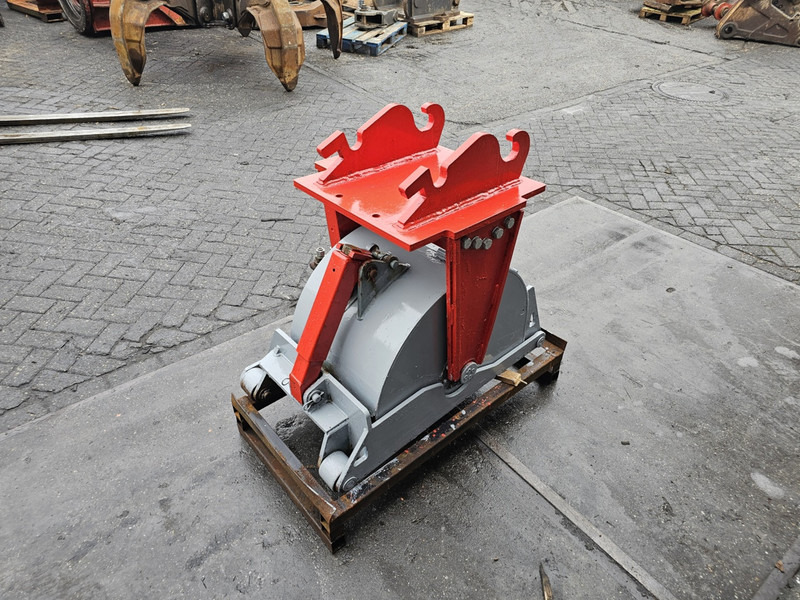 Rockwheel r400 cw10 asvaltfrees frais cw 10 demarec rockwheel epirock - Attachment for Construction machinery: picture 4 Rockwheel r400 cw10 asvaltfrees frais cw 10 demarec rockwheel epirock - Attachment for Construction machinery: picture 4