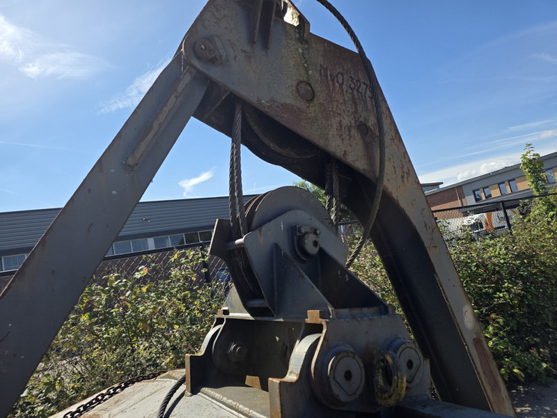 Bleijenberg 5000 liter overslaggrijper 2 draadsknijper grijper jb grijper clamhsell - Grapple for Construction machinery: picture 4 Bleijenberg 5000 liter overslaggrijper 2 draadsknijper grijper jb grijper clamhsell - Grapple for Construction machinery: picture 4