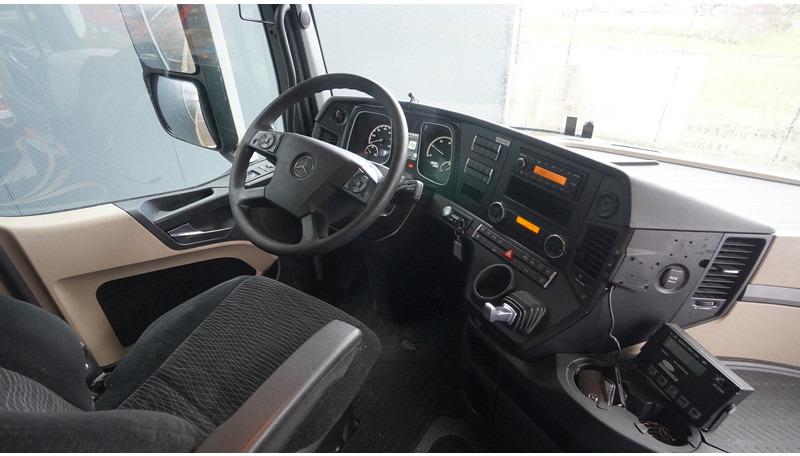 Mercedes-Benz ACTROS 2745 6X2 FRIGO 860.000KM - Refrigerator truck: picture 5 Mercedes-Benz ACTROS 2745 6X2 FRIGO 860.000KM - Refrigerator truck: picture 5