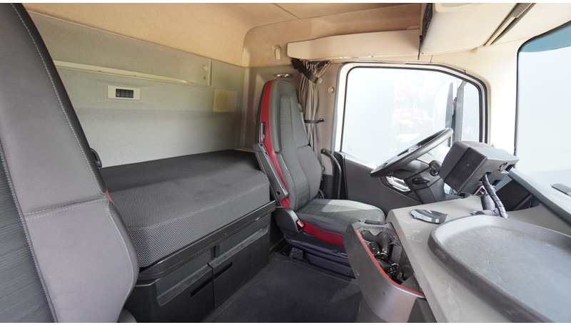 Tractor unit Volvo FH 420 6X2 ADR 796.000KM: picture 6