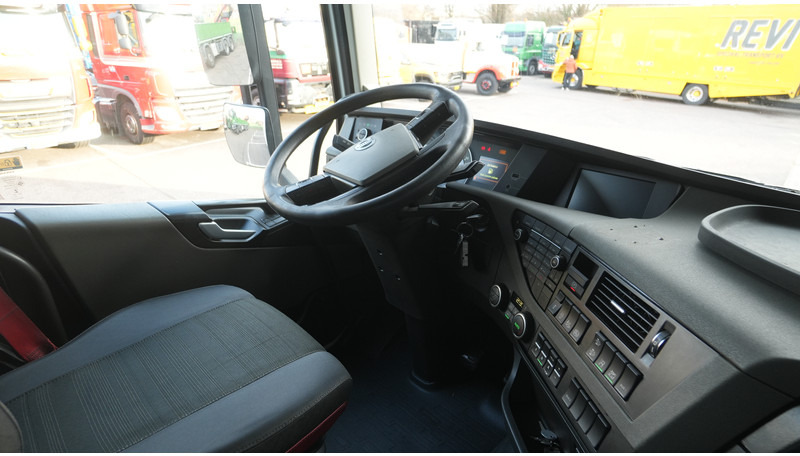 Volvo FH 460 GLOBETROTTER EURO 6 714.400KM - Tractor unit: picture 5 Volvo FH 460 GLOBETROTTER EURO 6 714.400KM - Tractor unit: picture 5