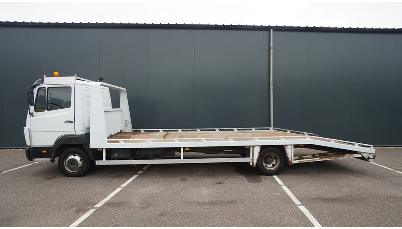 Mercedes-Benz 814 MACHINE TRANSPORTER 409.000KM - Truck: picture 1 Mercedes-Benz 814 MACHINE TRANSPORTER 409.000KM - Truck: picture 1