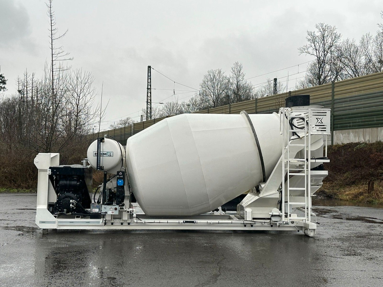 Concrete mixer truck EUROMIX MTP -  Stationär  Fahrmischer: picture 5