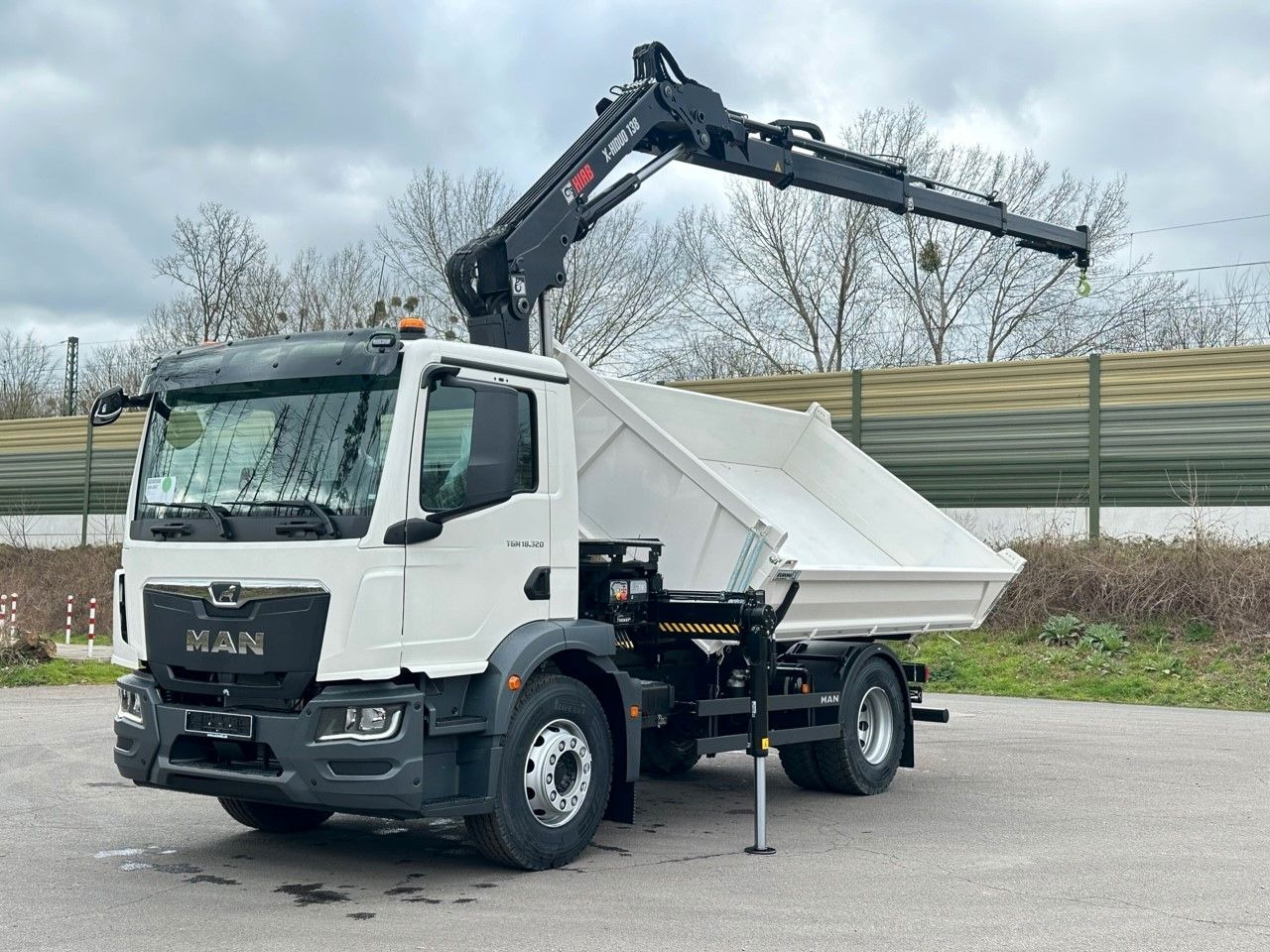 MAN TGM 18.320 4x2 Euro6e Hiab X-HiDuo 138DS-3 - Tipper, Crane truck: picture 3 MAN TGM 18.320 4x2 Euro6e Hiab X-HiDuo 138DS-3 - Tipper, Crane truck: picture 3