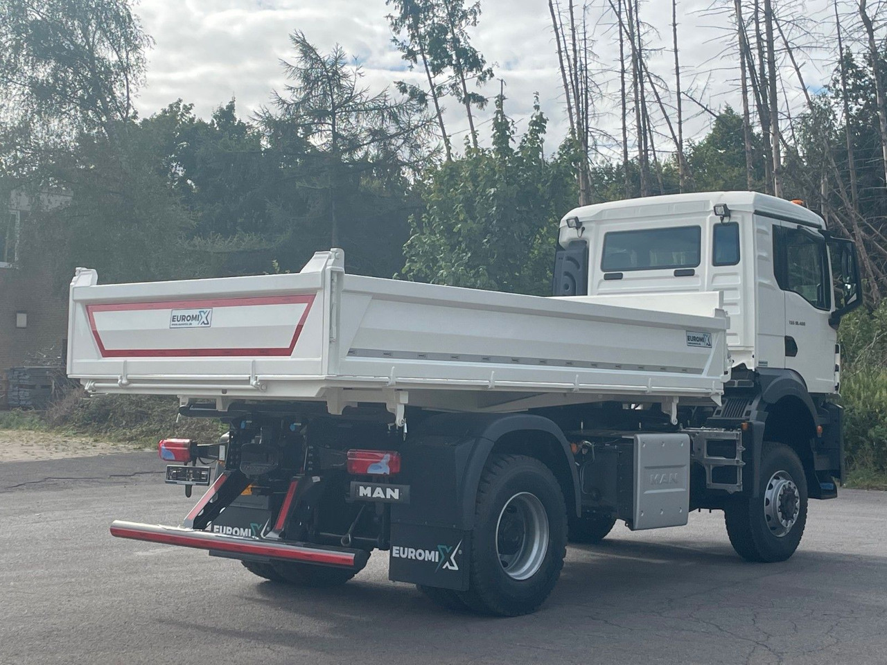MAN TGS 18.400 TG3 4x4 Euro6e 3-Seiten-Kippe Euromix MAN TGS 18.400 TG3 4x4 Euro6e 3-Seiten-Kippe Euromix - Tipper: picture 4 MAN TGS 18.400 TG3 4x4 Euro6e 3-Seiten-Kippe Euromix MAN TGS 18.400 TG3 4x4 Euro6e 3-Seiten-Kippe Euromix - Tipper: picture 4