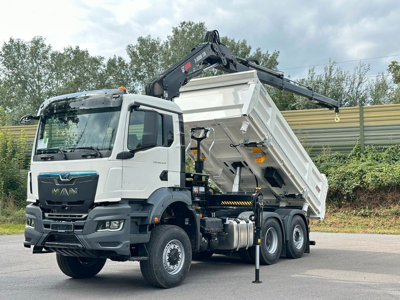 MAN TGS 28.440 6x4-4/3-Seiten- Kipper / Hiab 138-3 - Tipper, Crane truck: picture 2 MAN TGS 28.440 6x4-4/3-Seiten- Kipper / Hiab 138-3 - Tipper, Crane truck: picture 2