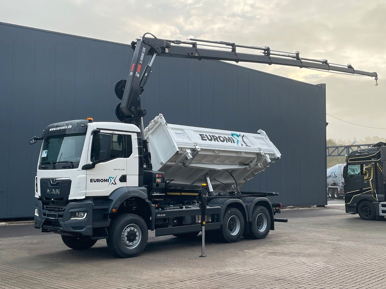 Tipper, Crane truck MAN TGS 33.440 6x6 /3-Seiten- Kipper /  HIAB 228-6: picture 10