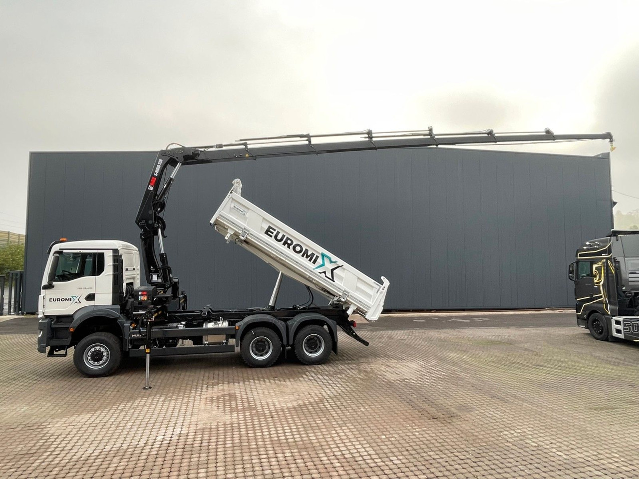Tipper, Crane truck MAN TGS 33.440 6x6 /3-Seiten- Kipper /  HIAB 228-6: picture 11