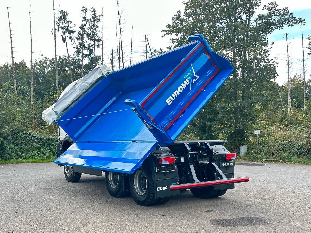 MAN TGS 33.440 6x6 /Euro6 3-Seiten-Kipper EuromixMTP - Tipper: picture 5 MAN TGS 33.440 6x6 /Euro6 3-Seiten-Kipper EuromixMTP - Tipper: picture 5
