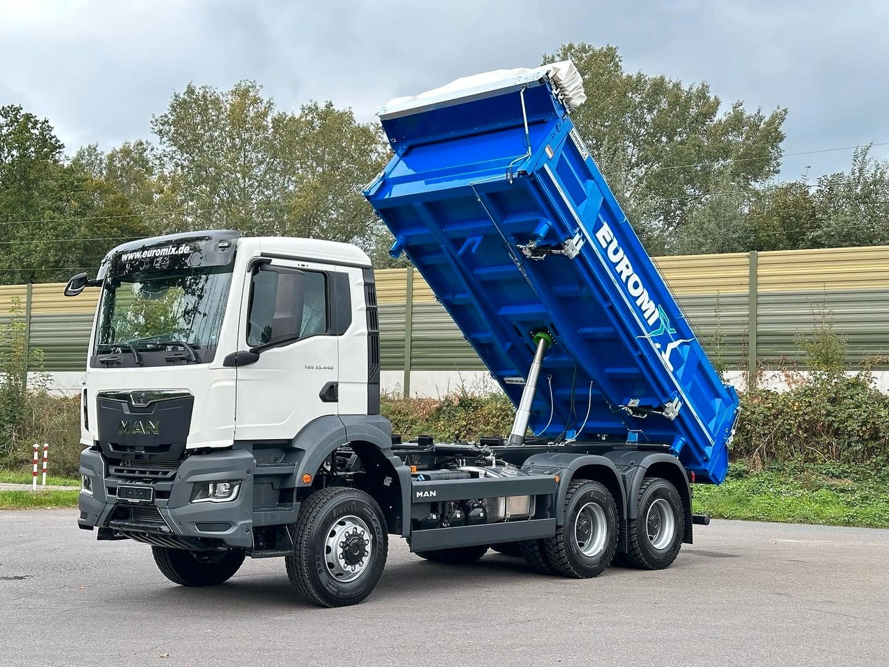 Tipper MAN TGS 33.440 6x6 /Euro6 3-Seiten-Kipper EuromixMTP: picture 8