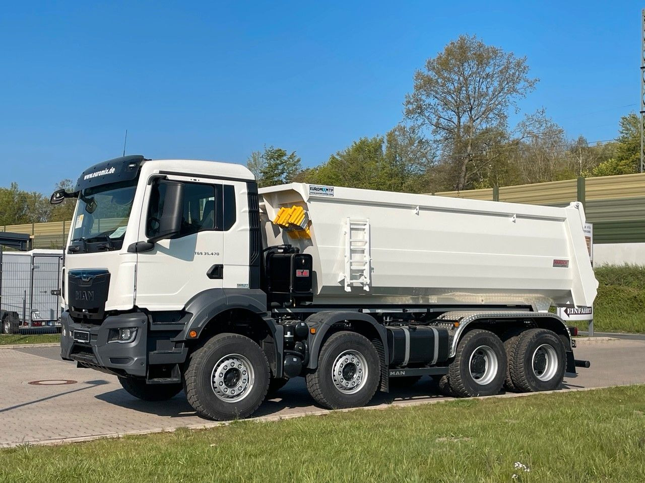 MAN TGS 35.470 BB 8X4 Mulden Kipper 10X Vorhanden - Tipper: picture 4 MAN TGS 35.470 BB 8X4 Mulden Kipper 10X Vorhanden - Tipper: picture 4