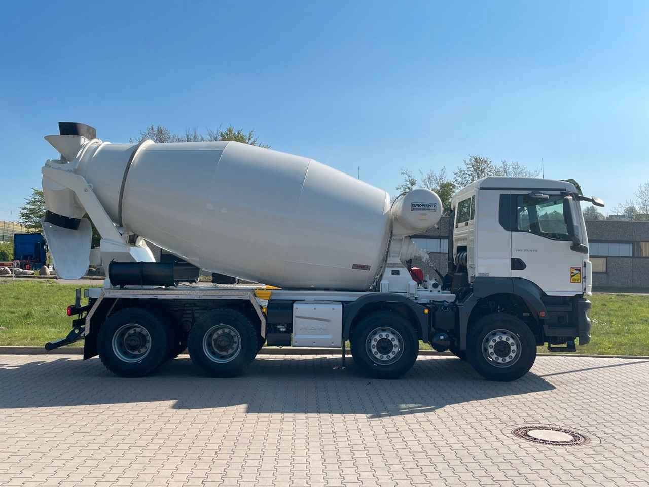 MAN TGS 35.520 8x4 /Euro6e  EuromixMTP  EM 10 L on lease MAN TGS 35.520 8x4 /Euro6e  EuromixMTP  EM 10 L: picture 7