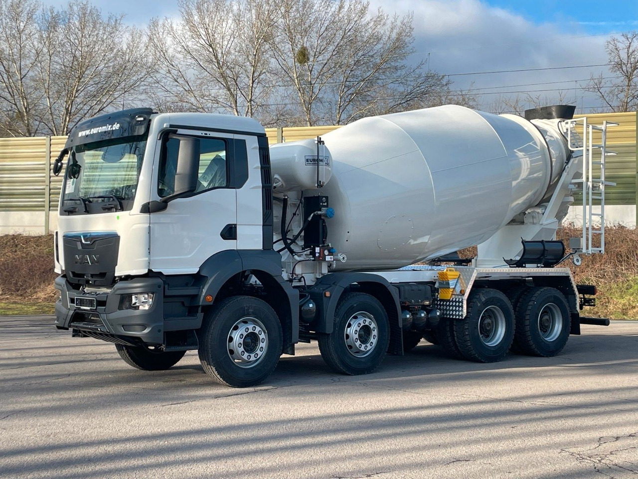 MAN TGS 41.400 8x4 / EuromixMTP EM 10m³ R/ EURO 5 - Concrete mixer truck: picture 4 MAN TGS 41.400 8x4 / EuromixMTP EM 10m³ R/ EURO 5 - Concrete mixer truck: picture 4