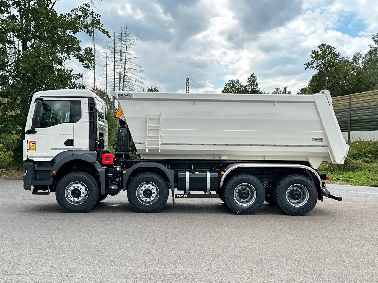 MAN TGS 41.440 8x4 EuromixMTP Mulden-Kipper - Tipper: picture 4 MAN TGS 41.440 8x4 EuromixMTP Mulden-Kipper - Tipper: picture 4