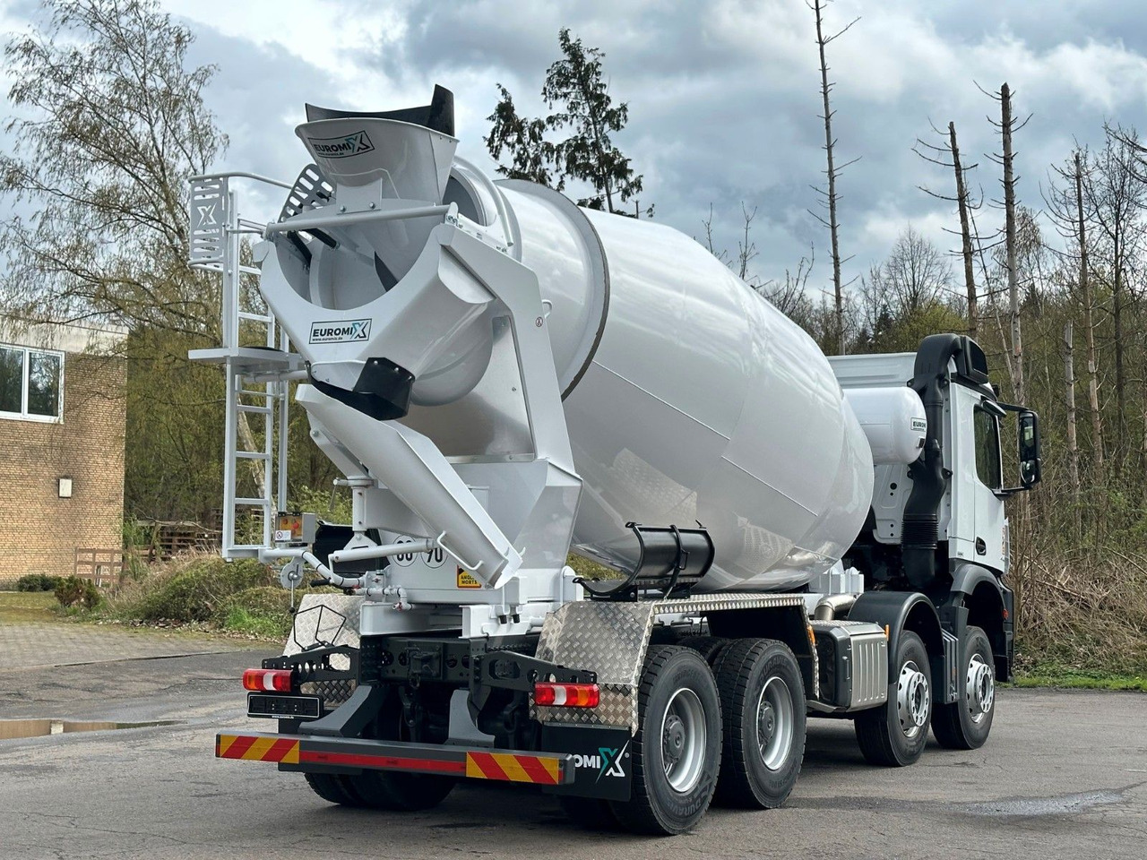 Mercedes-Benz 4145 8X4 EuromixMTP EM 10 Fahrmischer on lease Mercedes-Benz 4145 8X4 EuromixMTP EM 10 Fahrmischer: picture 8