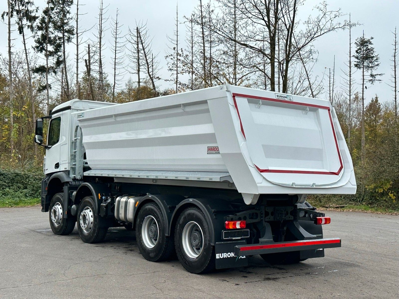 Mercedes-Benz AROCS 5 4145 8X4 E6e EuromixMTP 18m³ Kipper - Tipper: picture 4 Mercedes-Benz AROCS 5 4145 8X4 E6e EuromixMTP 18m³ Kipper - Tipper: picture 4