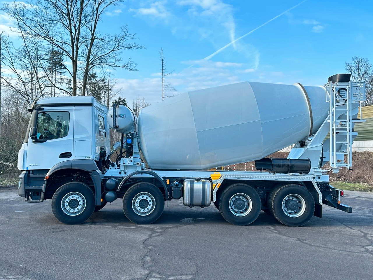 Mercedes-Benz Arocs 5 3743 8X4 / Euro6e EuromixMTP EM 10 L - Concrete mixer truck: picture 2 Mercedes-Benz Arocs 5 3743 8X4 / Euro6e EuromixMTP EM 10 L - Concrete mixer truck: picture 2
