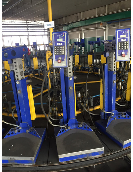 Filling unit Electronic scale gasbottle filling unit with push buttons LPG, GPL - Construction machinery: picture 4 Filling unit Electronic scale gasbottle filling unit with push buttons LPG, GPL - Construction machinery: picture 4