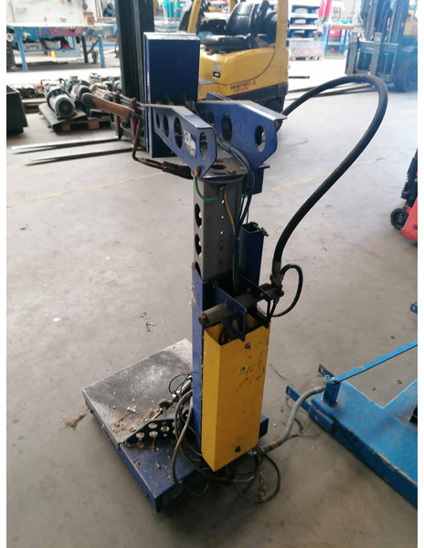 Filling unit Electronic scale gasbottle filling unit with push buttons LPG, GPL - Construction machinery: picture 2 Filling unit Electronic scale gasbottle filling unit with push buttons LPG, GPL - Construction machinery: picture 2