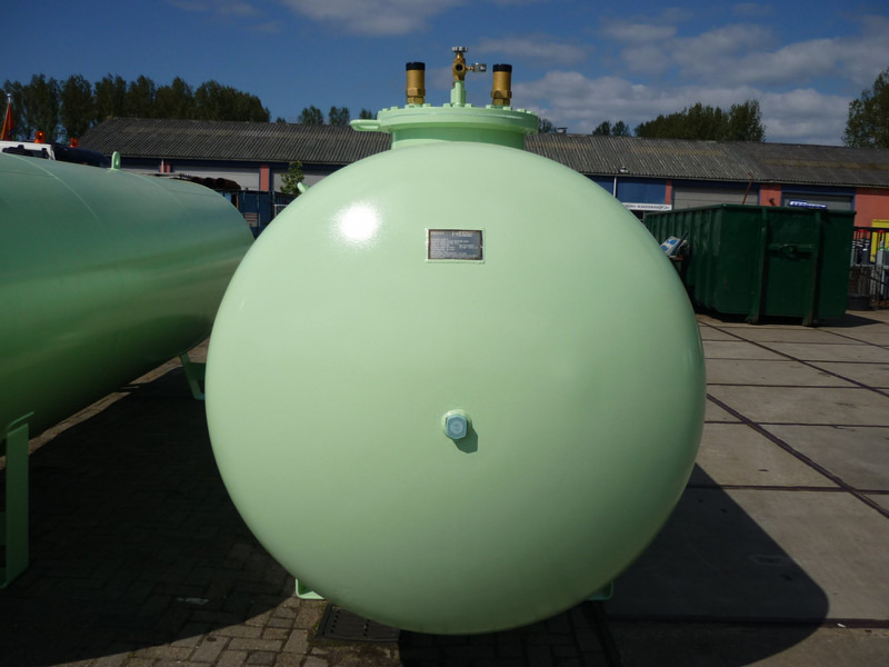 De Visser gastank Propaan/Butaan LPG Gastank 13000 L (6,5 ton) - Gas, Gaz LPG, GPL,Gastank Ø 1600 ID 11.11 - Fuel tank: picture 2 De Visser gastank Propaan/Butaan LPG Gastank 13000 L (6,5 ton) - Gas, Gaz LPG, GPL,Gastank Ø 1600 ID 11.11 - Fuel tank: picture 2