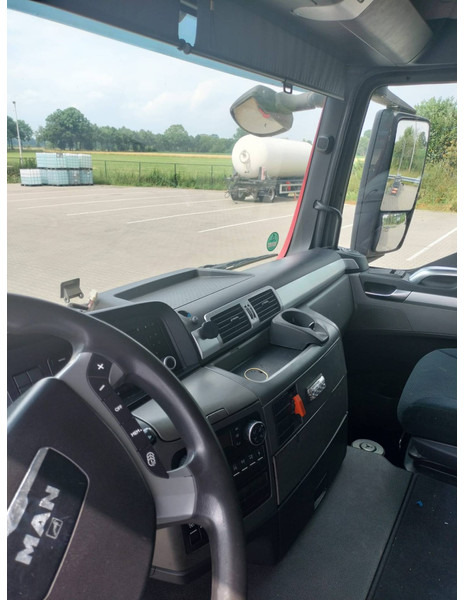 MAN TGS 26.400 6x2-4 LL 26900 Liter Gas tank truck ID 2.168 Rootselaar, flowmeter, pump on lease MAN TGS 26.400 6x2-4 LL 26900 Liter Gas tank truck ID 2.168 Rootselaar, flowmeter, pump: picture 6