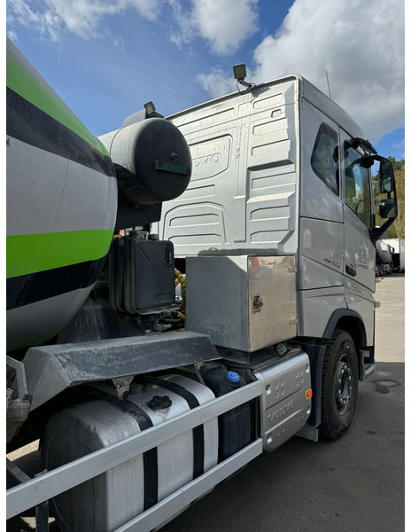 Volvo FH 460 6x2*4, Euro 6, Mixer with Hydraulic-slide, 2013 on lease Volvo FH 460 6x2*4, Euro 6, Mixer with Hydraulic-slide, 2013: picture 12