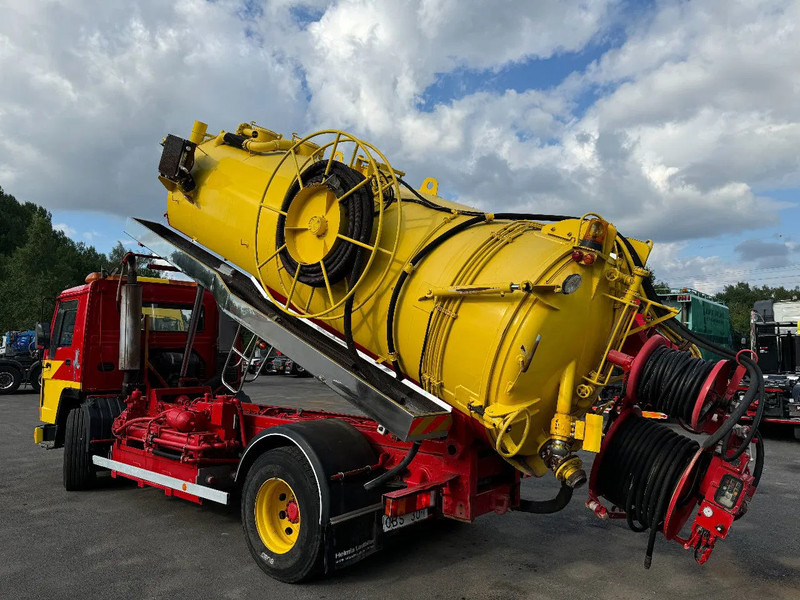 Volvo FL 10.320 4x2, Tipper 12m3 Sludge & Flushing Truck, with remote control, YM: 1990 - Vacuum truck: picture 4 Volvo FL 10.320 4x2, Tipper 12m3 Sludge & Flushing Truck, with remote control, YM: 1990 - Vacuum truck: picture 4