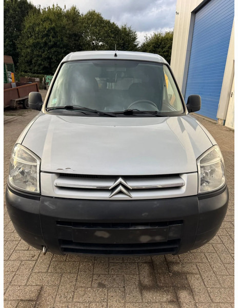 Citroën Berlingo **AIRCO-EURO4** - Small van: picture 2 Citroën Berlingo **AIRCO-EURO4** - Small van: picture 2