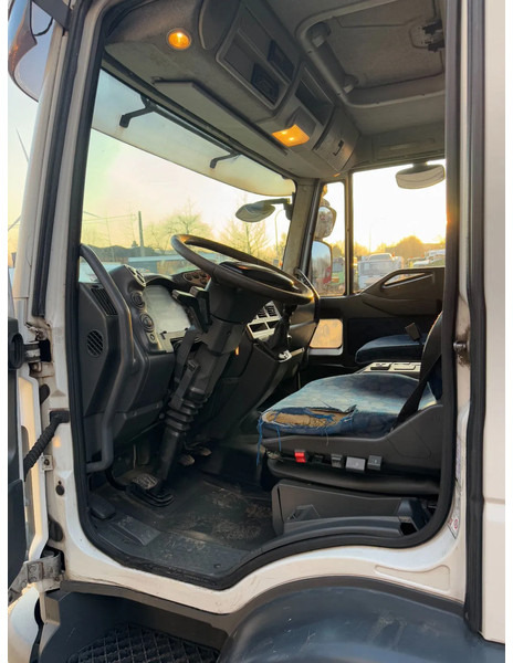 Interior photo 1: Curtainsider truck Iveco Eurocargo **120E22-EURO 5-BELGIAN TRUCK**
