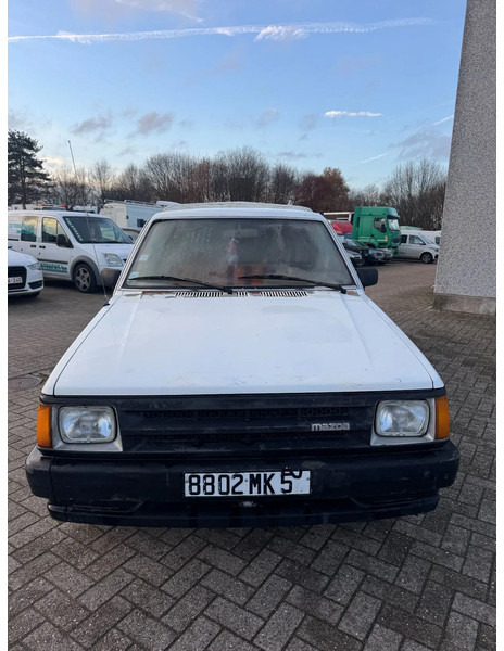 Mazda B-serie **B2200-DIESEL** - Car: picture 2 Mazda B-serie **B2200-DIESEL** - Car: picture 2