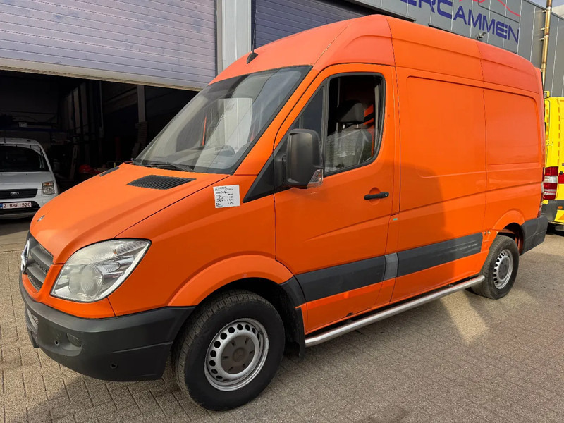 Mercedes-Benz Sprinter 310 **LIFT-HAYON-LBW** - Panel van: picture 1 Mercedes-Benz Sprinter 310 **LIFT-HAYON-LBW** - Panel van: picture 1