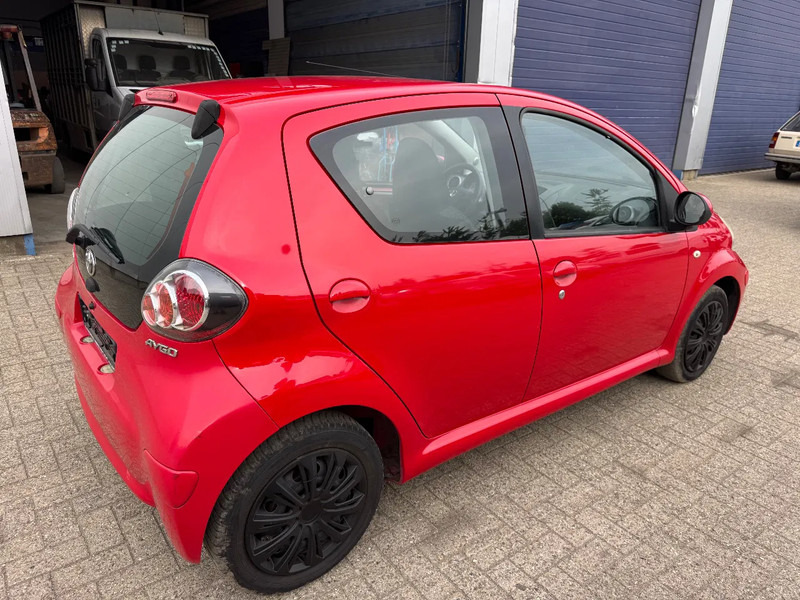 Toyota Aygo **5DOORS-BELGIAN CAR** - Hatchback: picture 4 Toyota Aygo **5DOORS-BELGIAN CAR** - Hatchback: picture 4