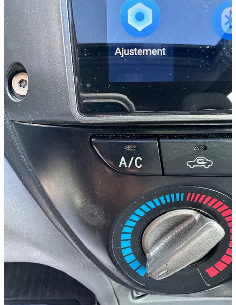 SUV Toyota RAV4 **AIRCO-CLIME-5DOOR**: picture 15