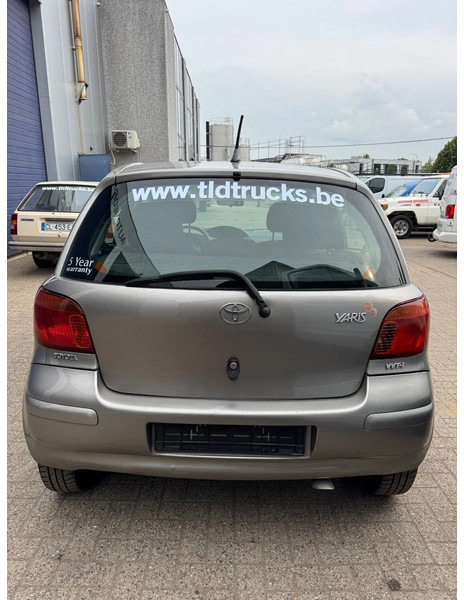 Toyota Yaris **5DOORS-PETROL-BELGIAN CAR-AIRCO** - Hatchback: picture 5 Toyota Yaris **5DOORS-PETROL-BELGIAN CAR-AIRCO** - Hatchback: picture 5