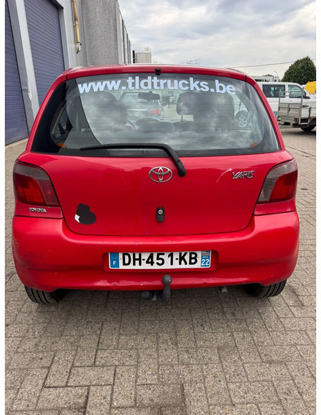 Toyota Yaris **5DOORS-PETROL** - Sedan: picture 5 Toyota Yaris **5DOORS-PETROL** - Sedan: picture 5