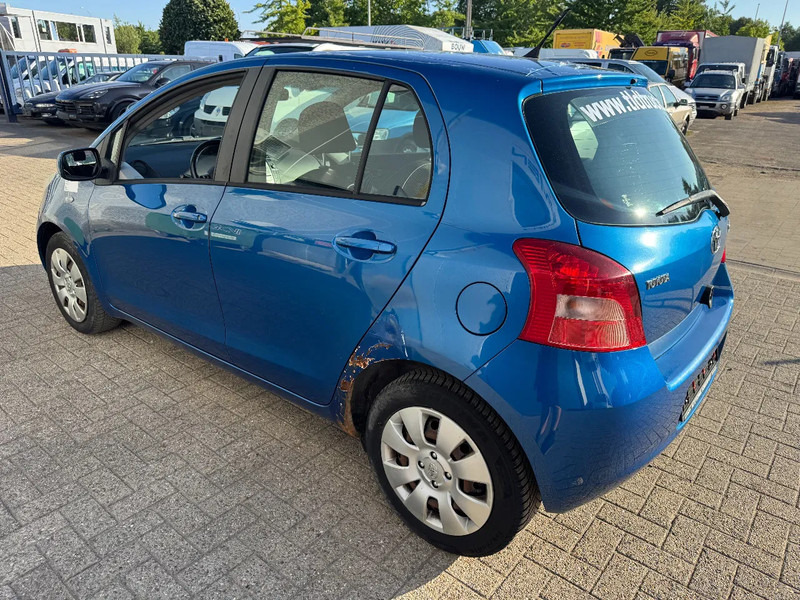 Hatchback Toyota Yaris **PETROL-ESSENCE-AC**: picture 6