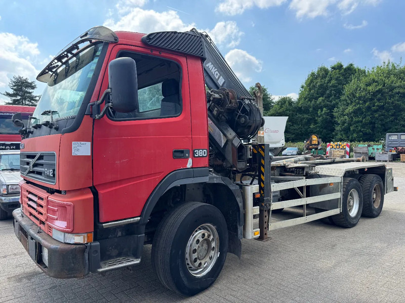 Volvo FM 12.380 **6X6-BELGIAN TRUCK-FULL STEEL-BIG AXXLE** - Hook lift truck, Crane truck: picture 3 Volvo FM 12.380 **6X6-BELGIAN TRUCK-FULL STEEL-BIG AXXLE** - Hook lift truck, Crane truck: picture 3